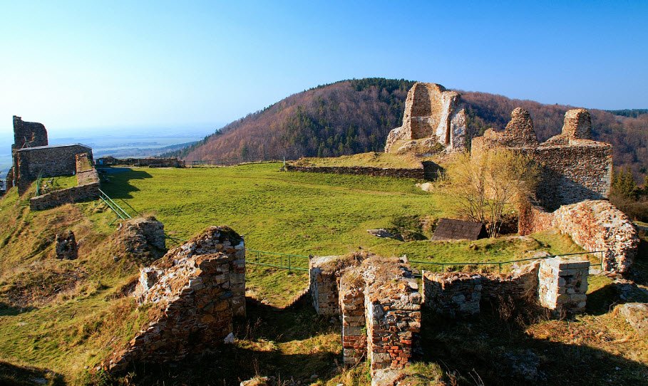 Zřícenina Říčanského Hradu, Říčany, Czechia, Czech Republic (Czechia)